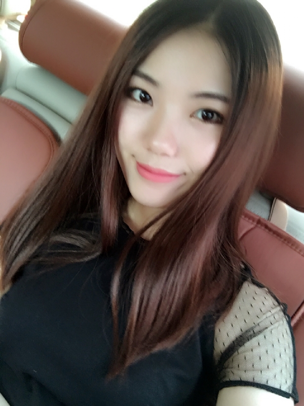 盛开的花朵的第二张照片--珠海相亲服务中心