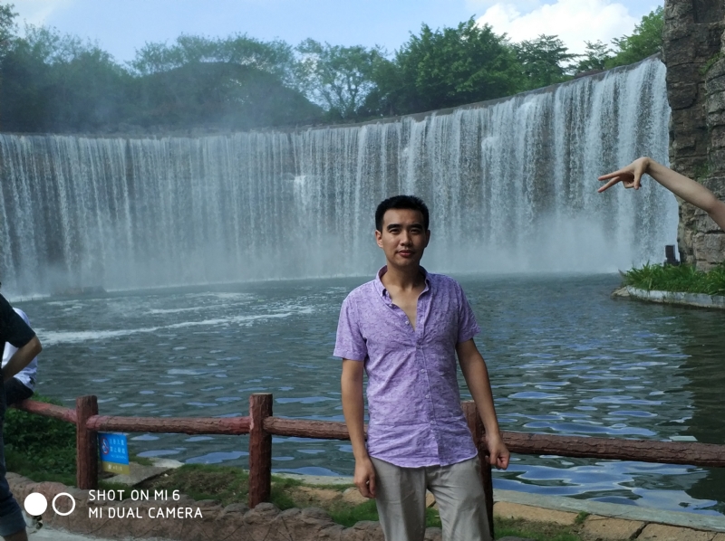 追梦人的第一张照片--珠海相亲服务中心