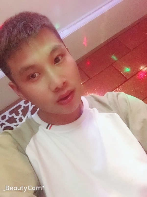 阿锋的第一张照片--珠海相亲服务中心