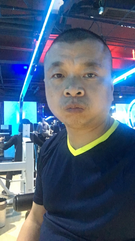 奋斗的第一张照片--珠海相亲服务中心