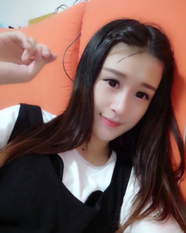 花开的季节的第一张照片--珠海相亲服务中心