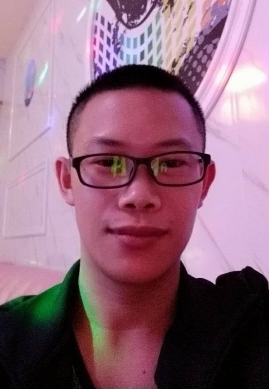 小海哥哥的第一张照片--珠海相亲服务中心