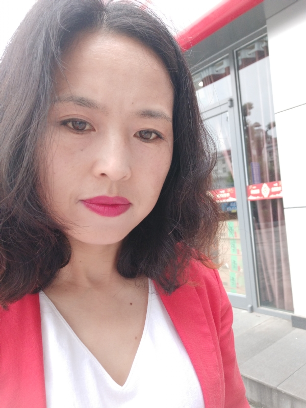 枫叶飘零的第一张照片--珠海相亲服务中心