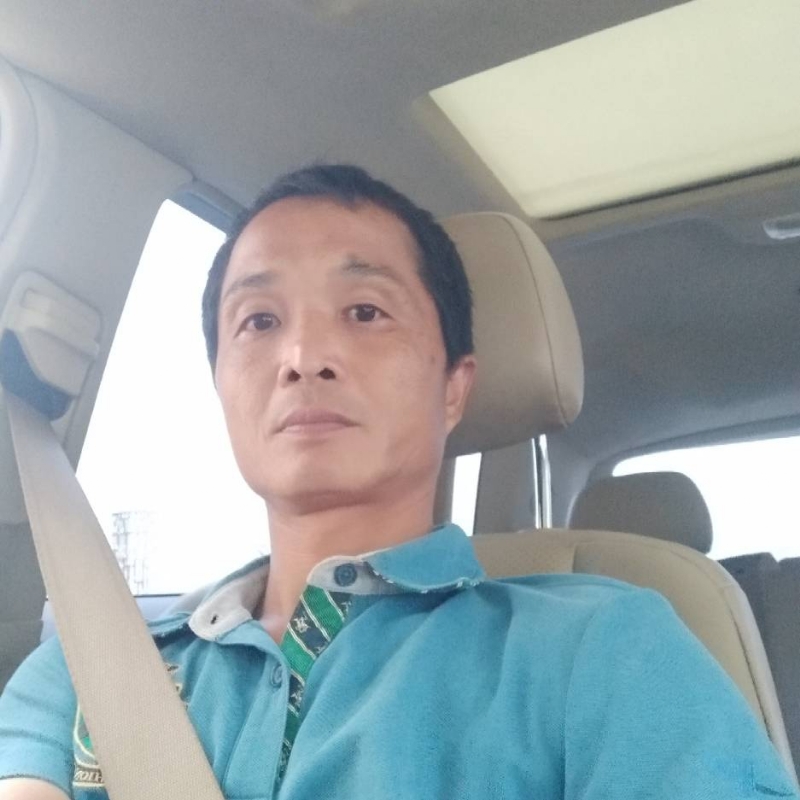 温柔男孩的第一张照片--珠海相亲服务中心