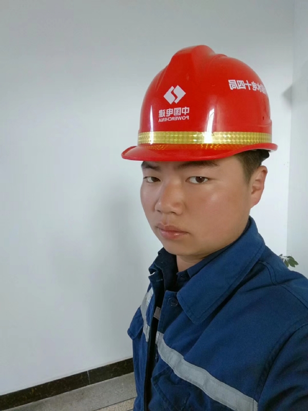 小公牛的第一张照片--珠海相亲服务中心