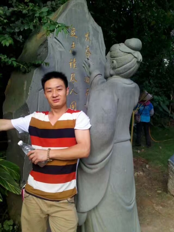 相依相伴的第一张照片--珠海相亲服务中心