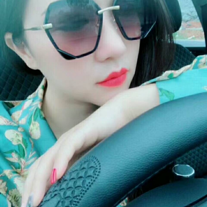 Emily的第三张照片--珠海相亲服务中心