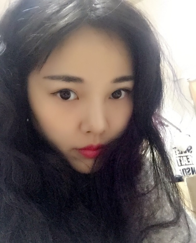 馨馨向荣的第二张照片--珠海相亲服务中心