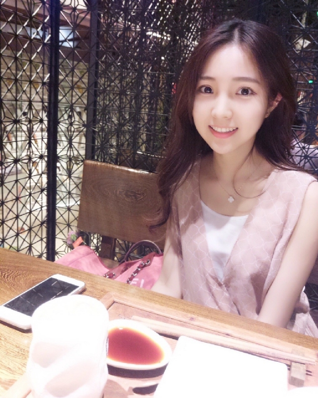 冰艳残阳的第二张照片--珠海相亲服务中心