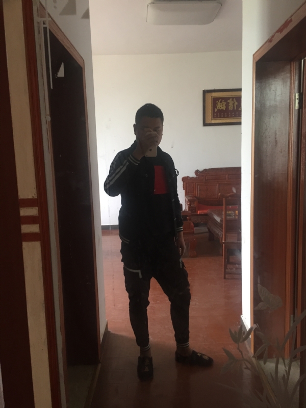 MC无所畏惧的第一张照片--珠海相亲服务中心