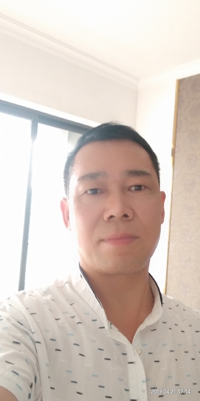 朝望大海的第一张照片--珠海相亲服务中心