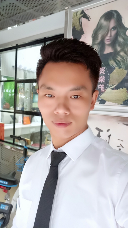 阳光男士的第一张照片--珠海相亲服务中心