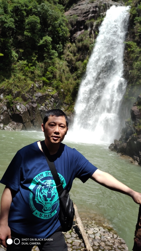 石头的第一张照片--珠海相亲服务中心