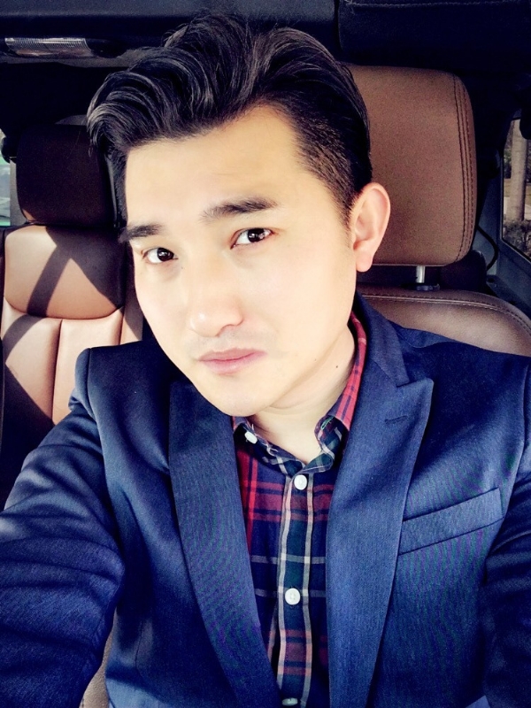 奋斗的第三张照片--珠海相亲服务中心