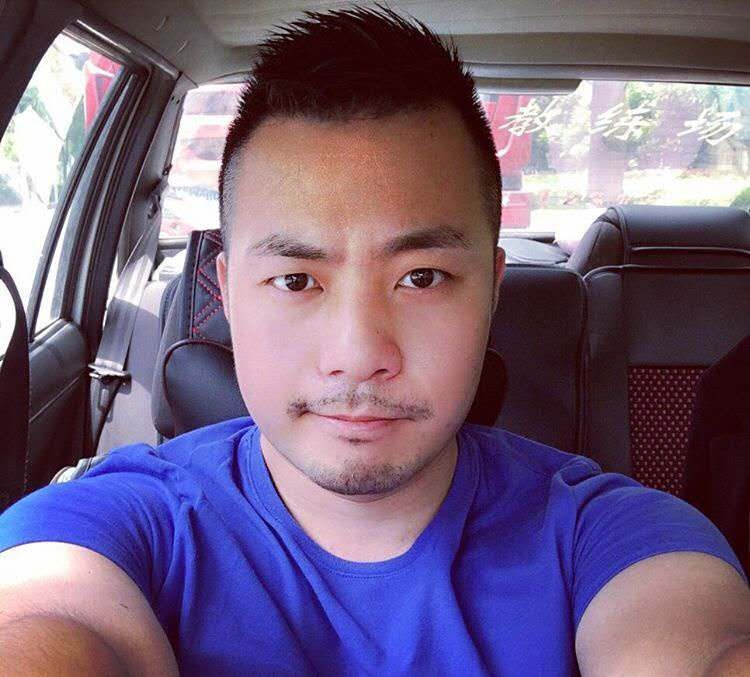 刘江平的第三张照片--珠海相亲服务中心