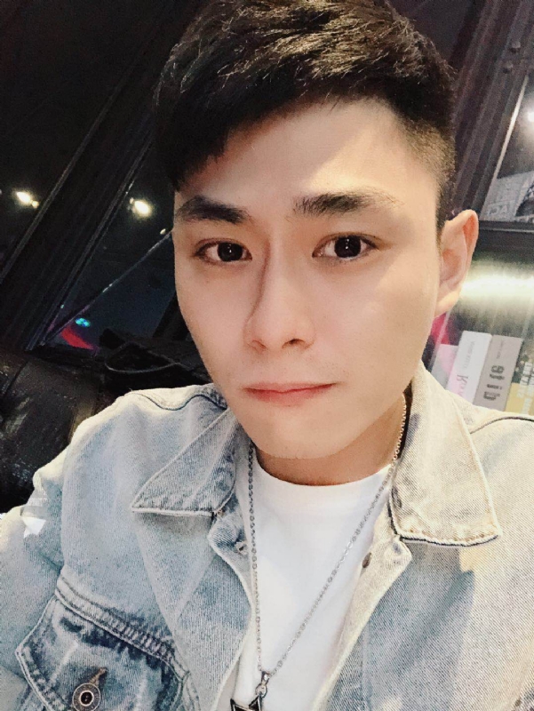 浩浩的第一张照片--珠海相亲服务中心