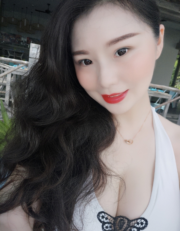 yoyo的第一张照片--珠海相亲服务中心