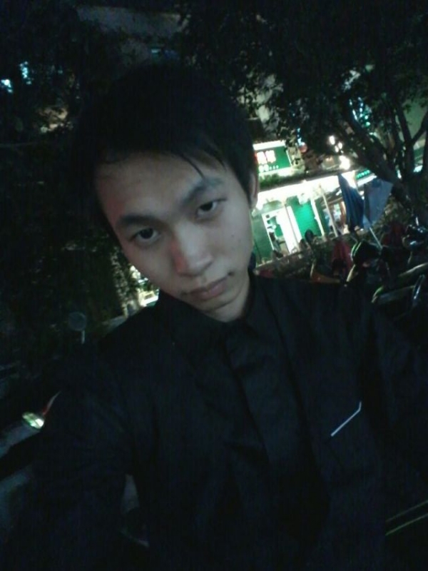 瞬间回眸的第一张照片--珠海相亲服务中心