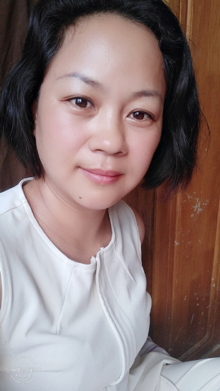 催乳师的第一张照片--珠海相亲服务中心