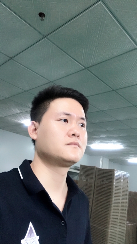 伟的第一张照片--珠海相亲服务中心