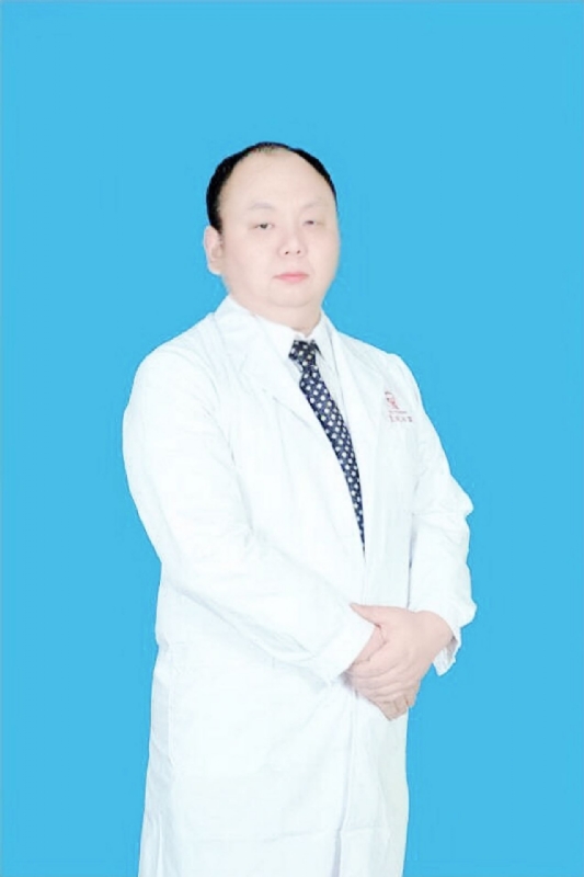 小村医的第一张照片--珠海相亲服务中心