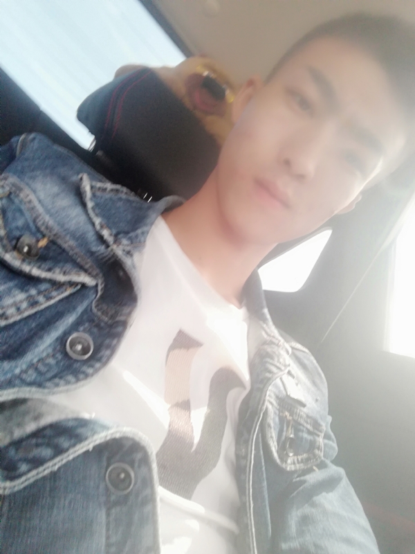 傻雕的第一张照片--珠海相亲服务中心