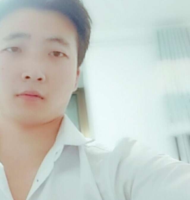 华英雄的第一张照片--珠海相亲服务中心