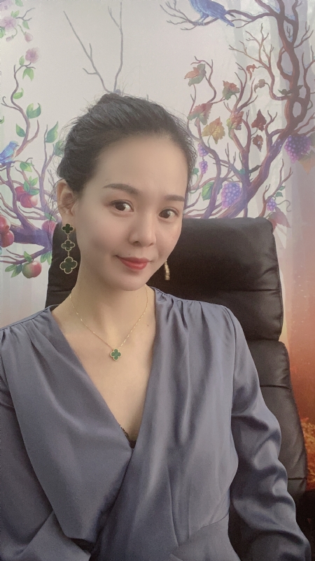 潇潇的第一张照片--珠海相亲服务中心