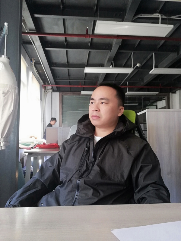 左眼皮跳跳的第一张照片--珠海相亲服务中心