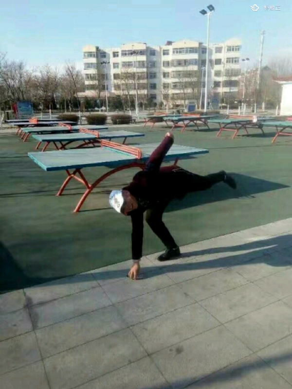 载正的第一张照片--珠海相亲服务中心