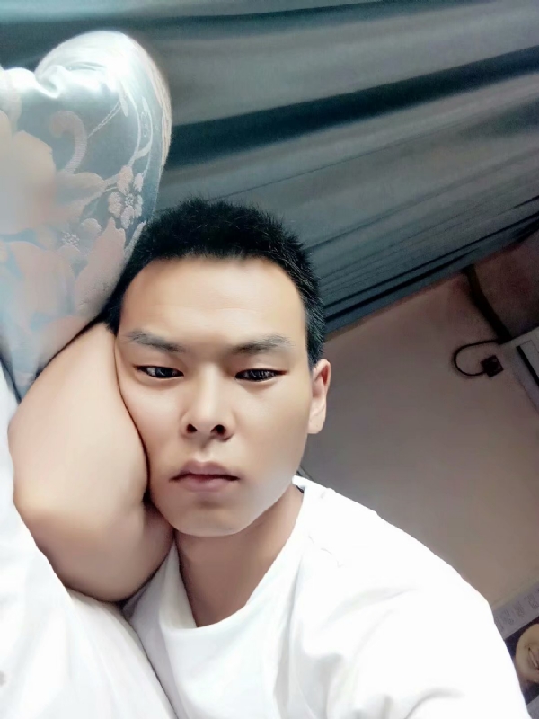 琪子心的第一张照片--珠海相亲服务中心