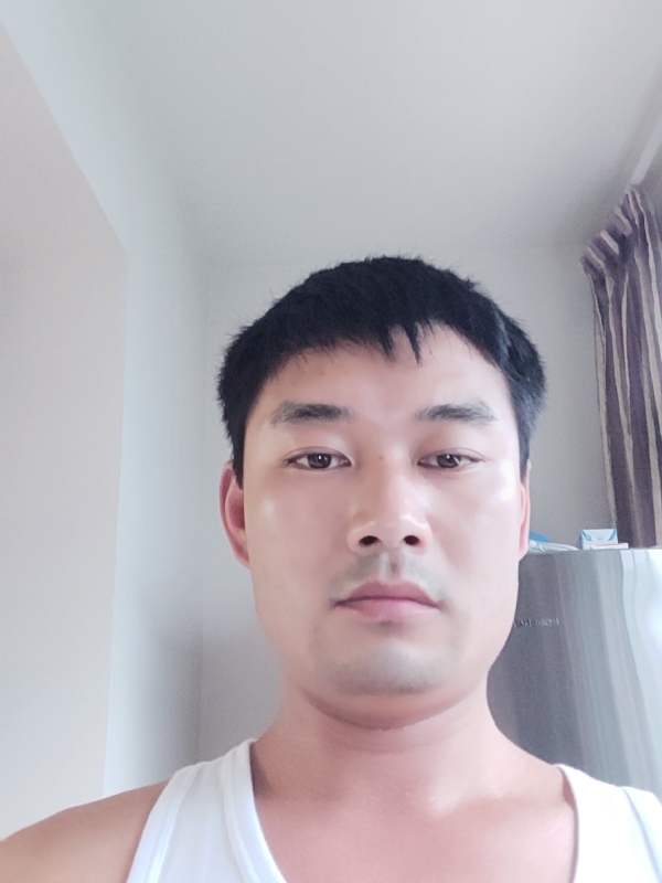 MM的第三张照片--珠海相亲服务中心