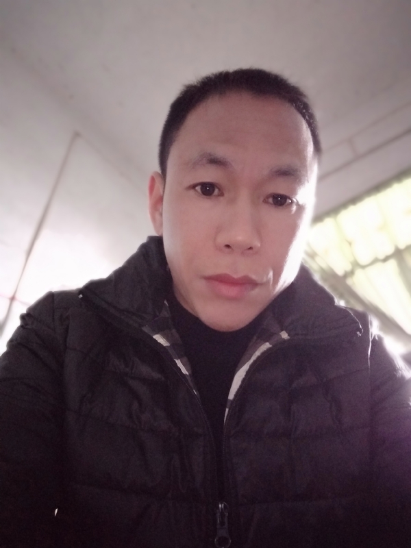 相信真爱的第一张照片--珠海相亲服务中心