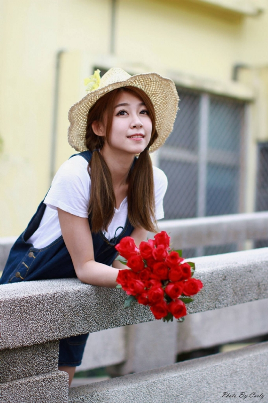 阳光朵朵的第一张照片--珠海相亲服务中心