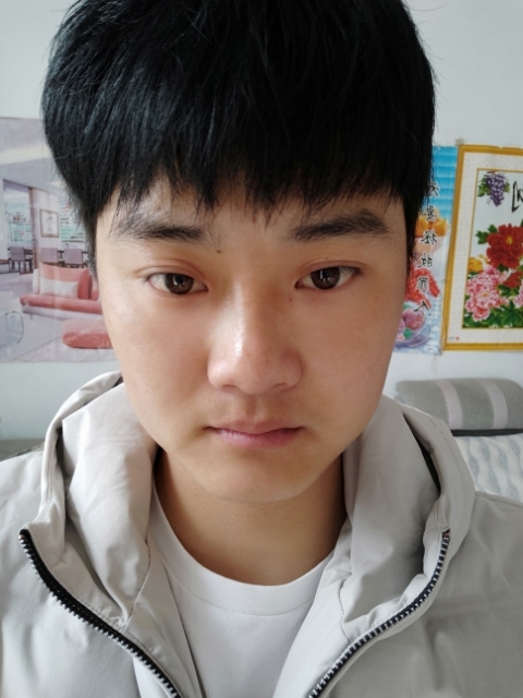 偏丶执的第二张照片--珠海相亲服务中心