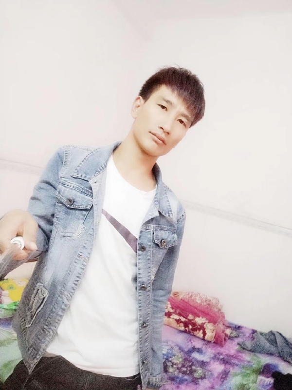 心好痛的第一张照片--珠海相亲服务中心