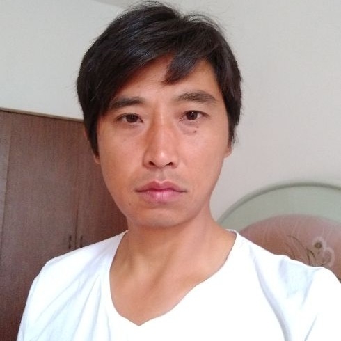 莞尔一笑的第一张照片--珠海相亲服务中心