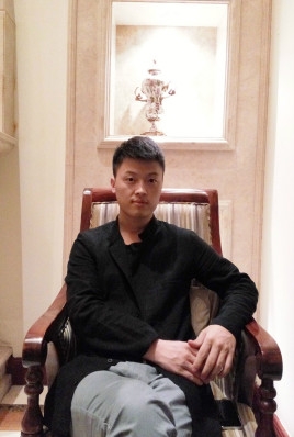 制片人杨亚林的第一张照片--珠海相亲服务中心