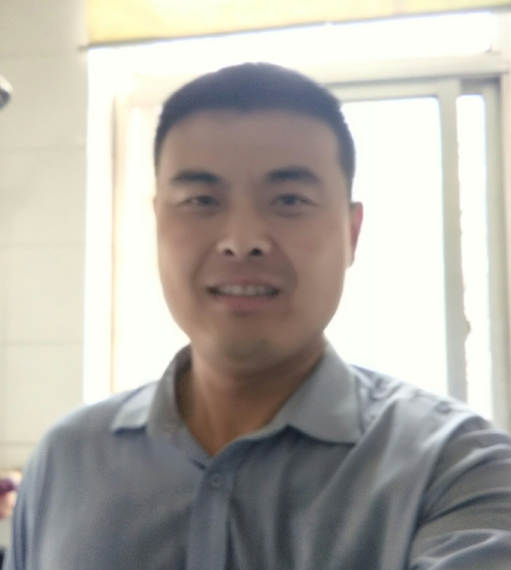 李伟的第一张照片--珠海相亲服务中心