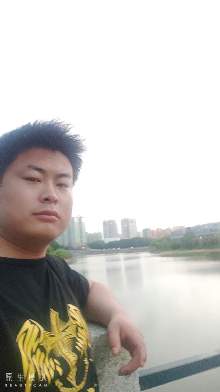 小海的第二张照片--珠海相亲服务中心