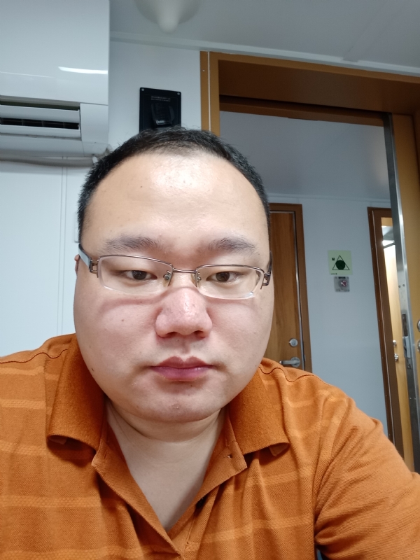 努力爱一次的第一张照片--珠海相亲服务中心