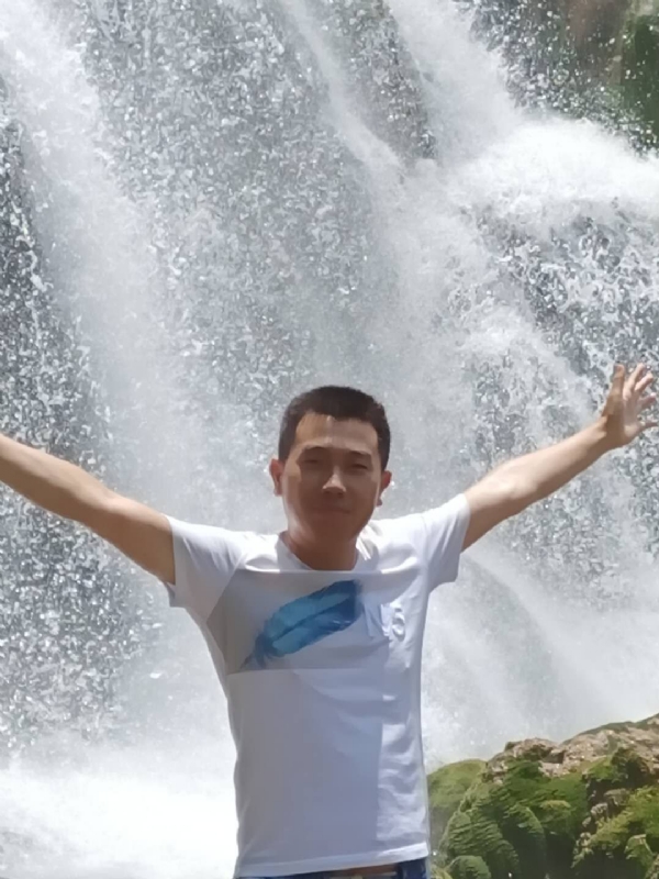 挪威森林的第一张照片--珠海相亲服务中心