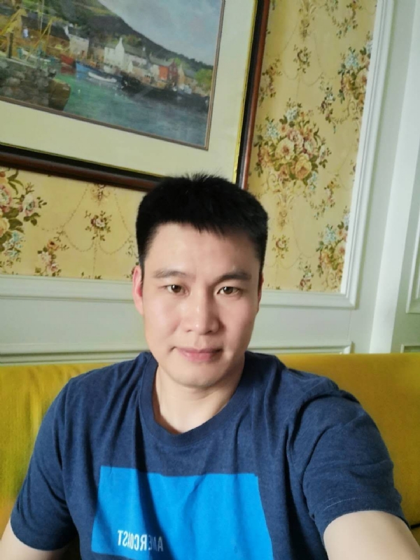 阳光灿烂的第二张照片--珠海相亲服务中心