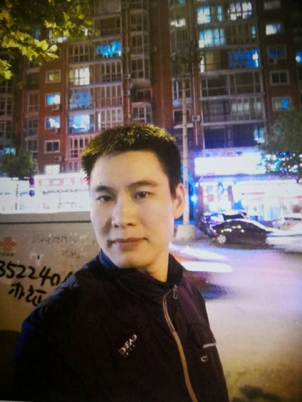 阳光灿烂的第三张照片--珠海相亲服务中心