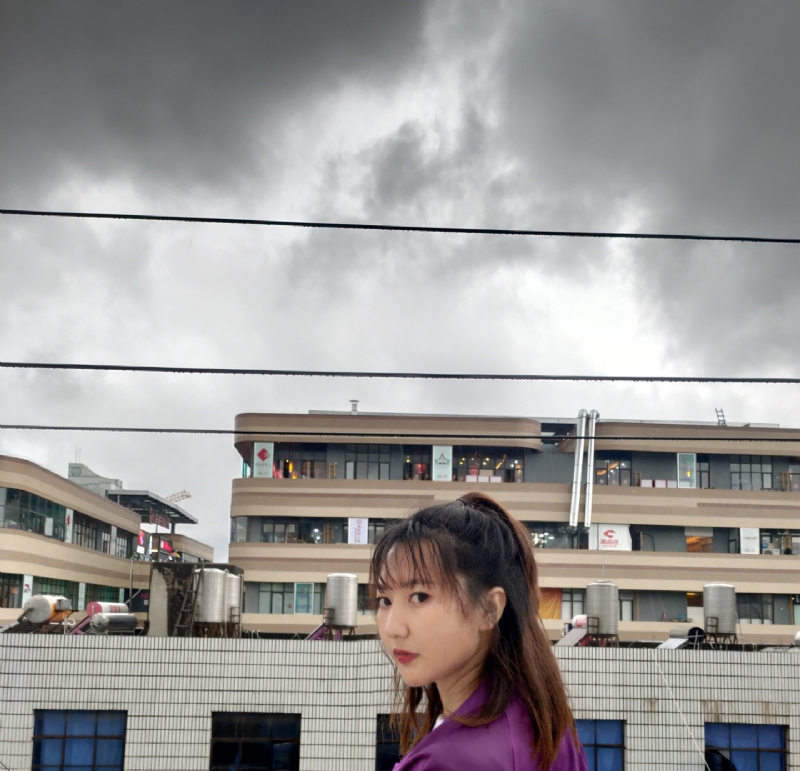 李家小姐的第一张照片--珠海相亲服务中心