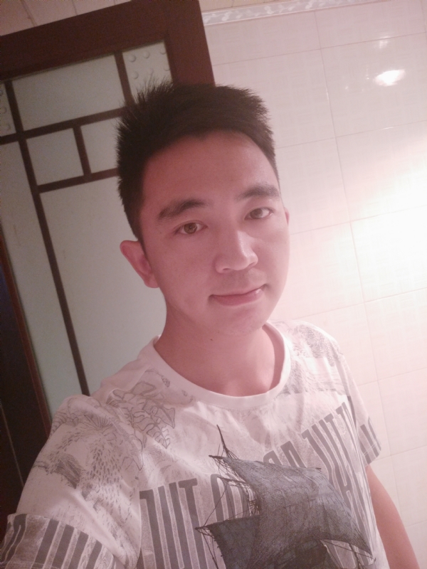 彭亮的第一张照片--珠海相亲服务中心