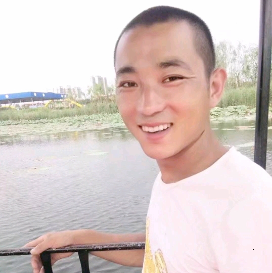 为你等候的第二张照片--珠海相亲服务中心