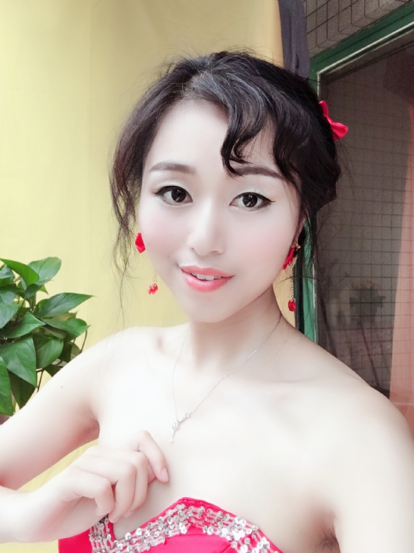 薇薇的第一张照片--珠海相亲服务中心