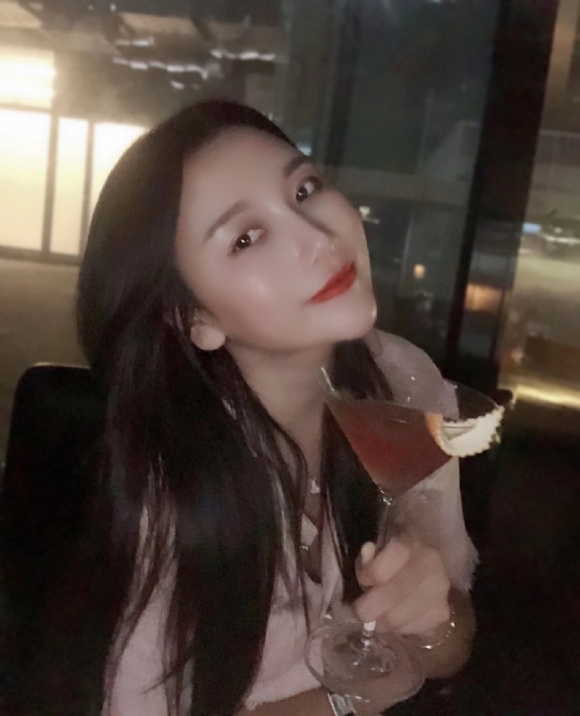 嫣然的第一张照片--珠海相亲服务中心