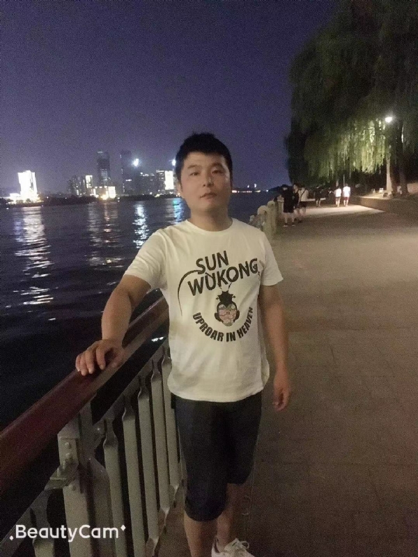 古月的第二张照片--珠海相亲服务中心